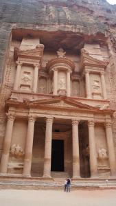 397425_329044663792742_1235721973_n