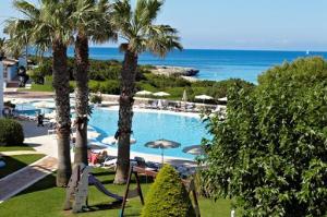 2CBD0BEE0783CD3DE43777F47DB227AB