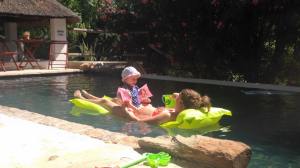 10389032_889934987703704_3603235051038346916_n