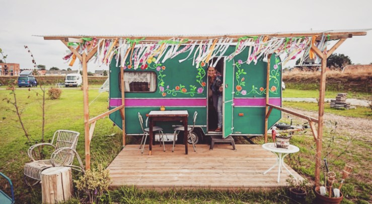 3E715DC1-B0C2-4F1E-8D08-C0F09D942596