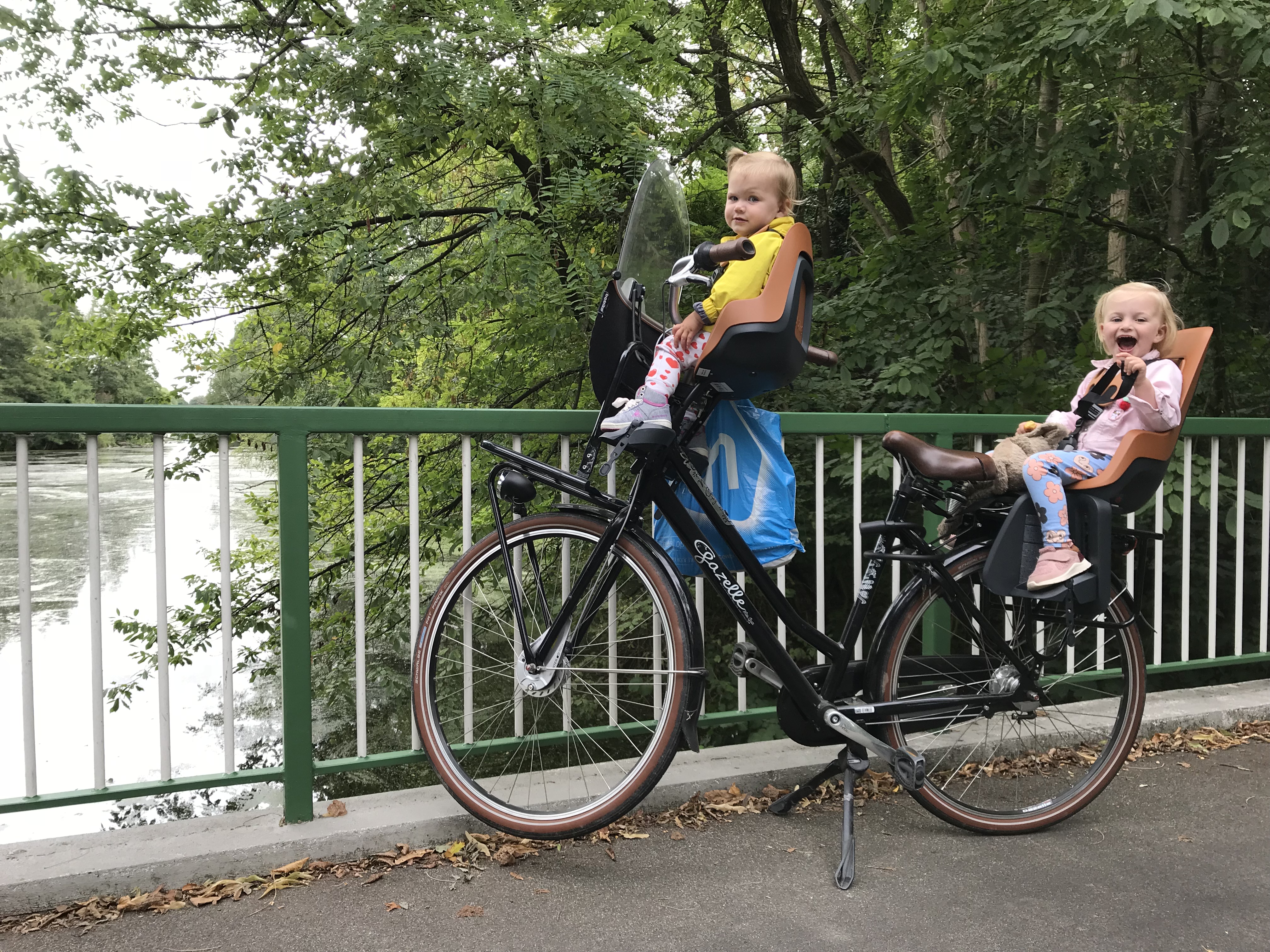 E37F1B92-C85C-4CB0-8C66-E80D480158B7