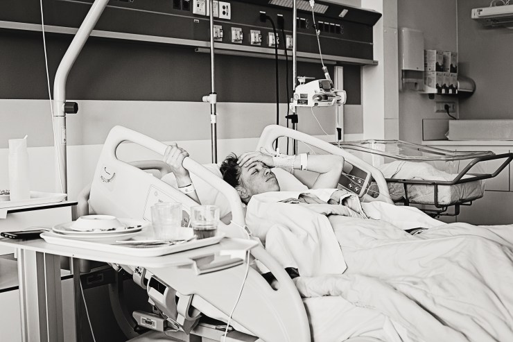 Wendy Verloop Geboortefotografie - MOMspiration - the Flying Dutch Family - geboorte van Sol