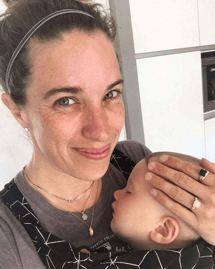 Annette de Graaf NPO Radio 1 The Flying Dutch Family Ilmaha Handmade draagdoek Mei Tai La Stories ringen ketting Love Grace and Us