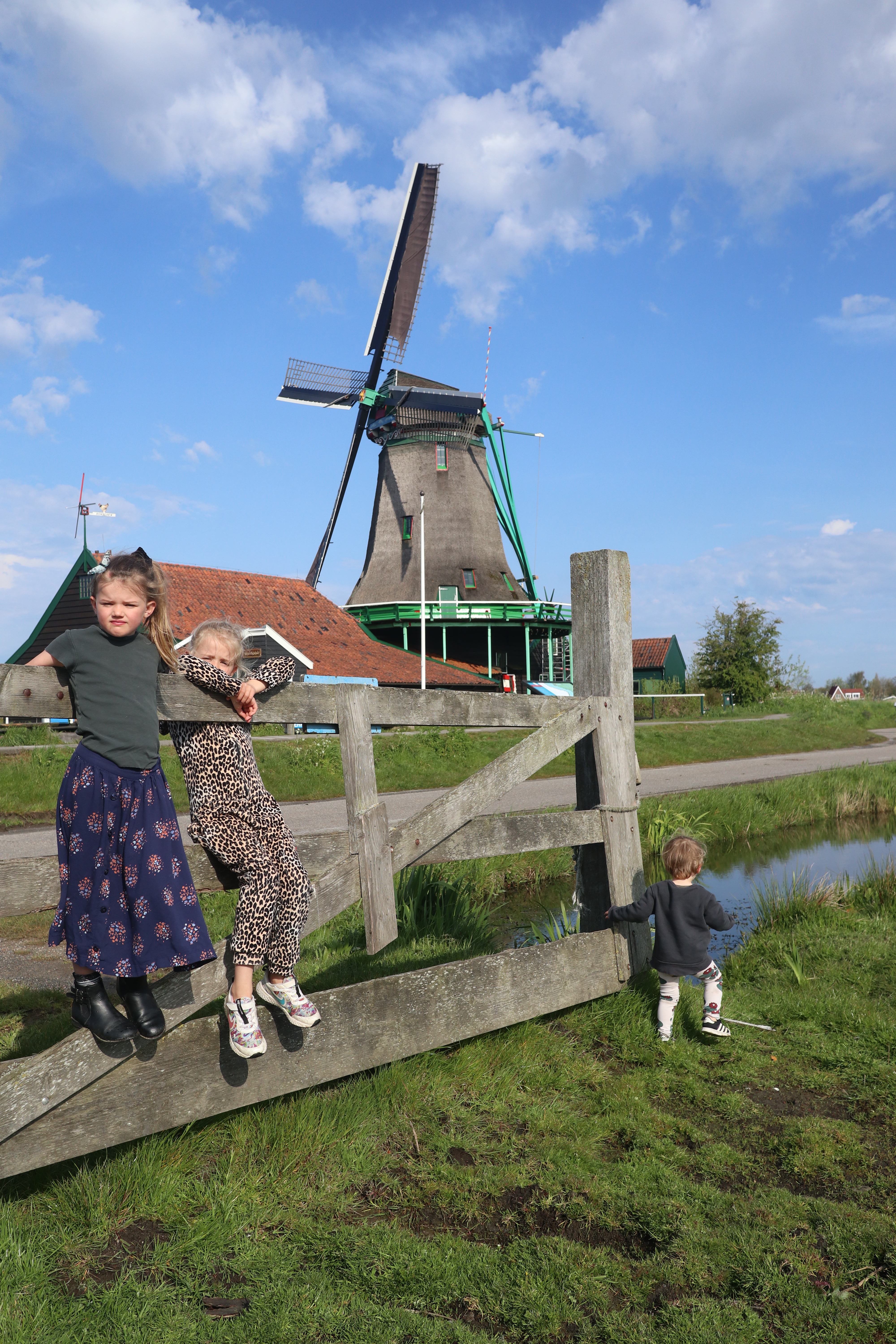 The Flying Dutch Family - Zaanse Schans
